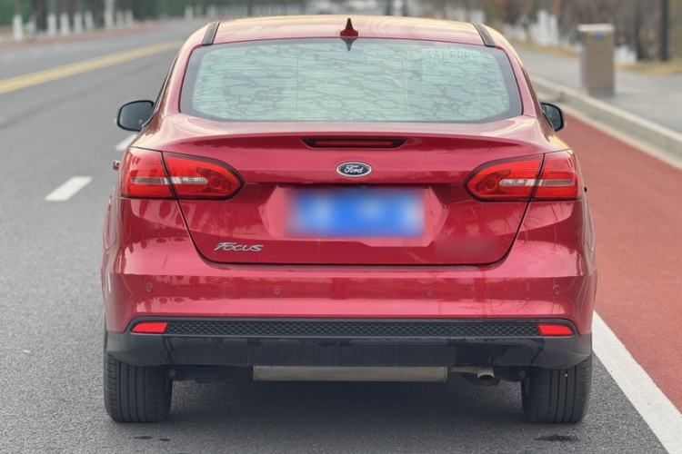 Used Ford Focus 2017 Sedan 1.6L Automatic Fashion Edition Smart Drive Version
