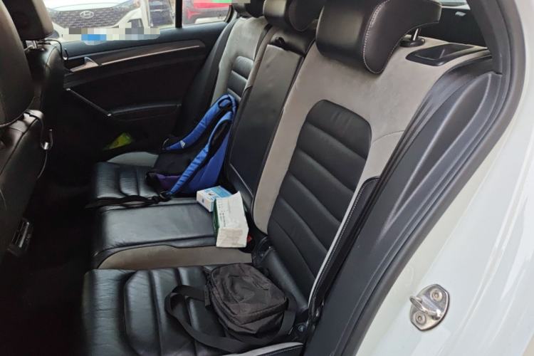 Used Volkswagen Golf 2016 1.4TSI Automatic R-Line