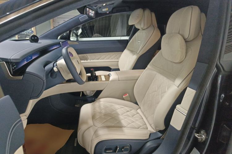 Used Nio ET9 2025 100kWh Signature Edition
