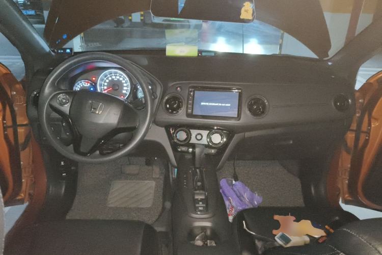 Used Honda XR-V 2015 1.5L LXi CVT Classic Edition Center Console