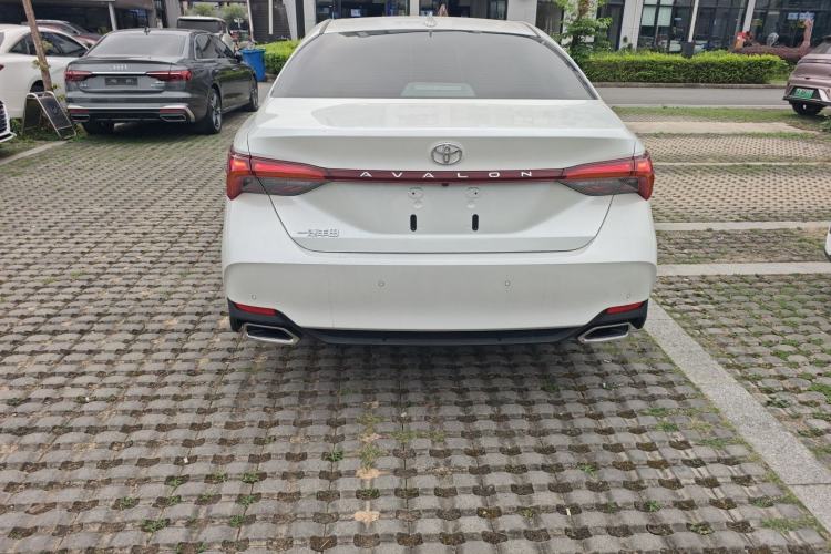 Used Toyota Avalon 2022 2.0L Luxury Edition Exterior 3