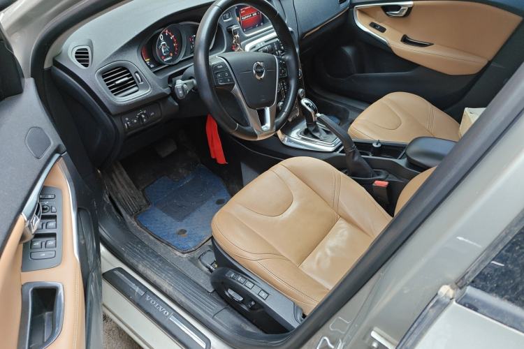 Used Volvo V40 2017 T3 Zhiyi Edition Driver Seat