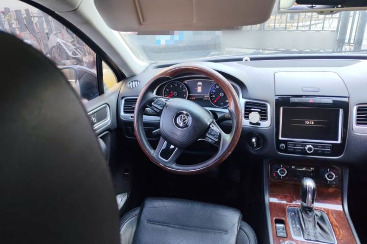 Used Volkswagen Touareg 2011 3.0 TSI Comfort Version
