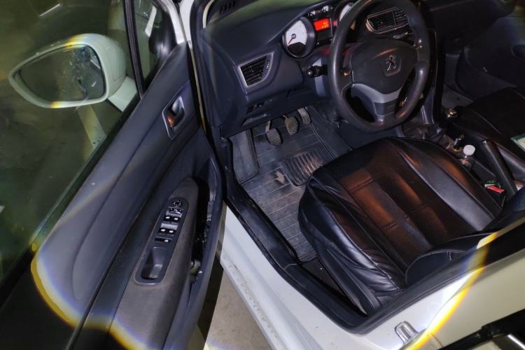 Used Peugeot 308 2012 1.6L Manual YouShang Edition
