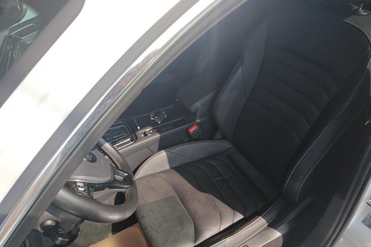 Used Volkswagen FAW-Volkswagen CC 2019 330TSI Glamour Edition China VI Left Front Seat