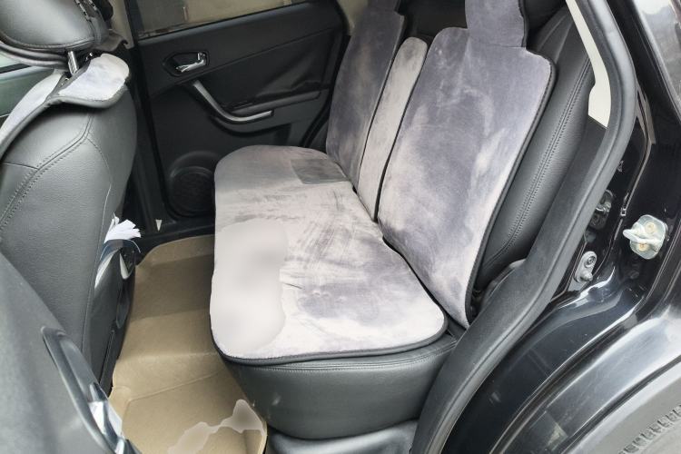 Used GAC Trumpchi GS5 2012 2.0L Automatic Two-Wheel Drive Anniversary Edition Left Rear Seat