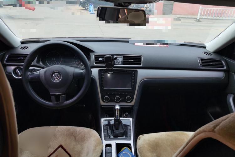 Used Volkswagen Passat 2013 1.8TSI DSG Prestige Edition Center Console