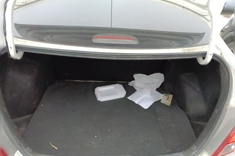 Used Hyundai Verna (older generation) 2014 1.4L Manual Smart GLS Trim Trunk