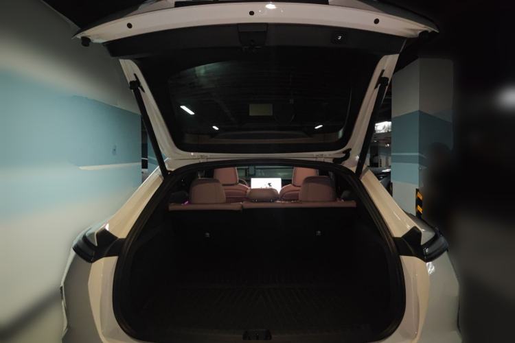 Used ONVO L60 2024 60 kWh Rear-Drive Version
