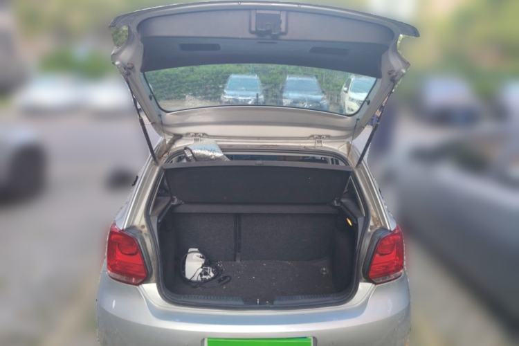 Used Volkswagen Polo 2013 1.6L Automatic Comfort Edition Trunk