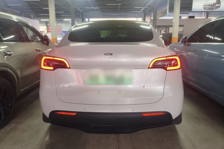 Used Tesla Model Y 2021 Long-Range All-Wheel-Drive Version