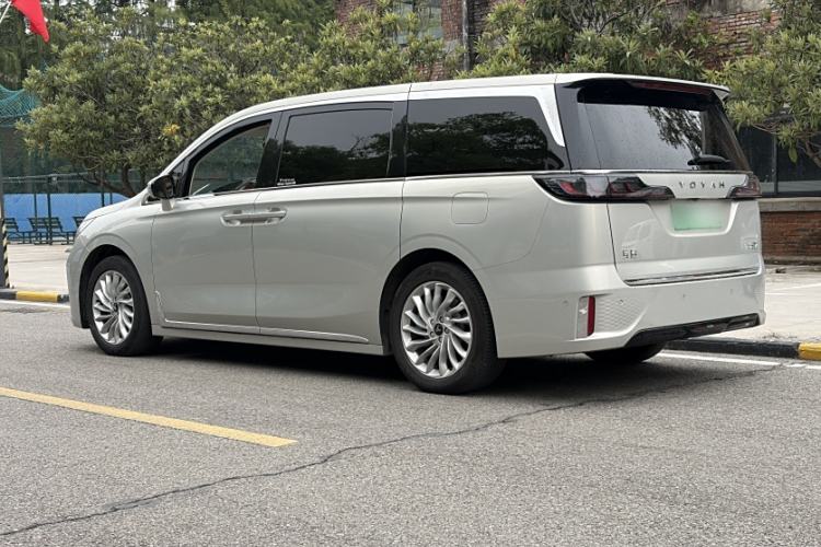 Used VOYAH Dream 2024 PHEV Extended-Range Premium Edition