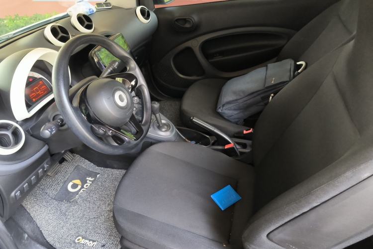 Used smart fortwo 2018 1.0L 52kW Hardtop Dynamic Version China V
