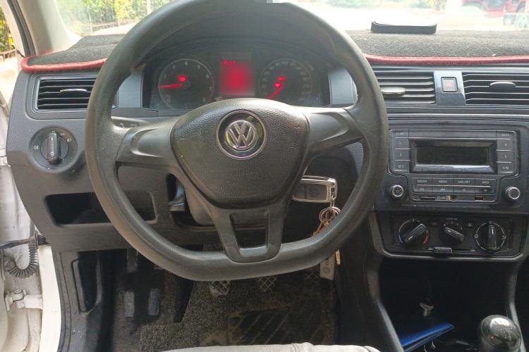 Used Volkswagen Santana 2016 1.4L Manual Fashion Edition
