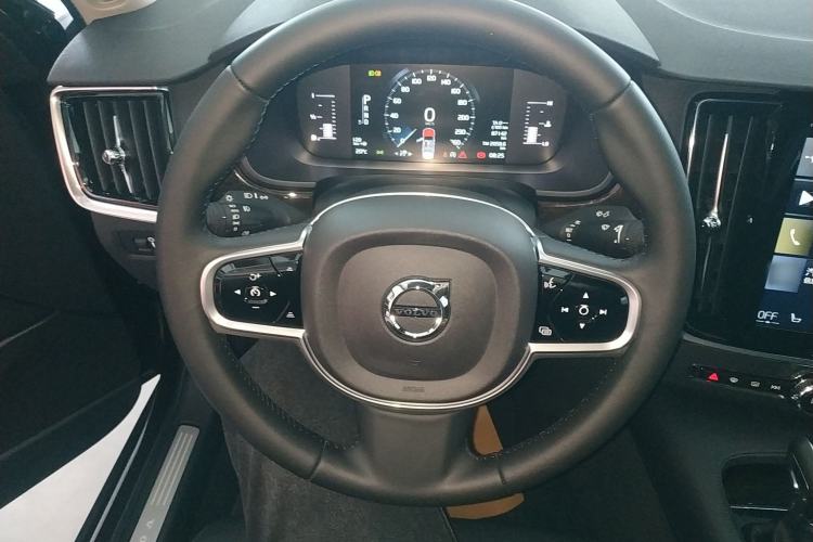 Used Volvo S90 2018 T4 Zhiyuan Edition
