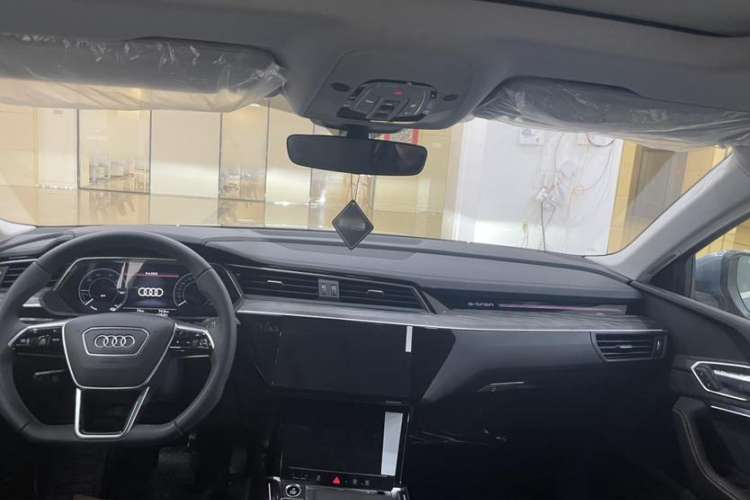 Used Audi e-tron 2021 50 quattro Prestige Edition
