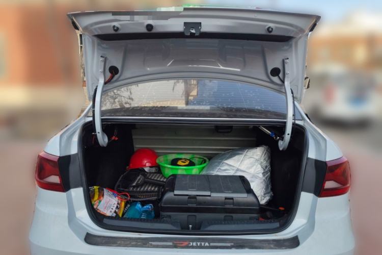 Used Jetta VA3 2019 1.5L Manual Entry-Level Version