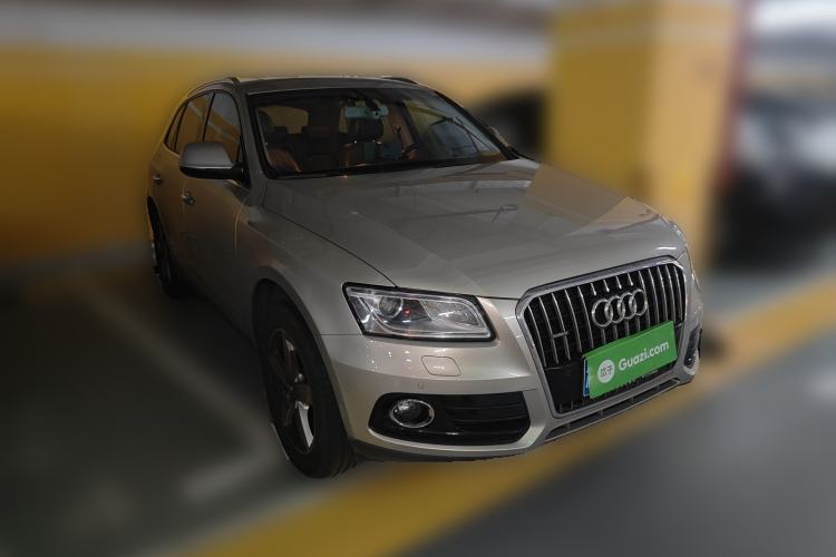 Used Audi Q5 2016 40 TFSI Technology Edition Front Right 45 Deg