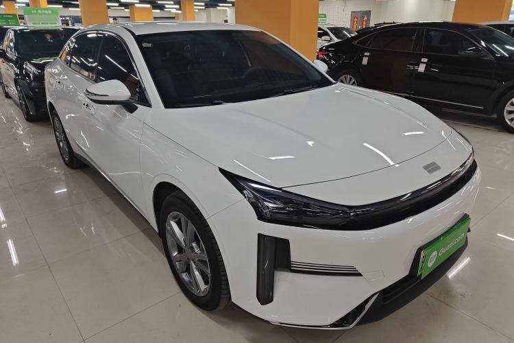 Used Geely Galaxy L6 2025 EM-i 140km Long-Range Version
