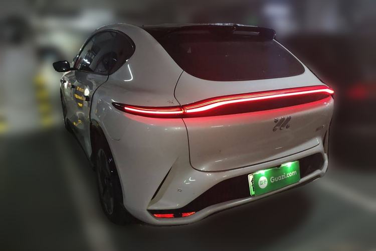 Used IM LS7 2023 90 kWh Elite Rear-Drive Version
