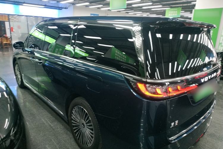 Used VOYAH Dream 2025 PHEV Four-Wheel Drive Prestige Qiankun Edition