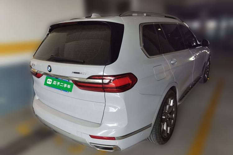 Used BMW X7 2021 xDrive40i Luxury Package with Leading Features
