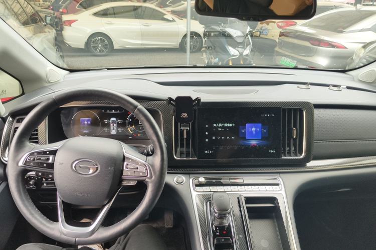 Used GAC Trumpchi M8 2023 Lingxiu Series 390T Ultimate Edition Center Console