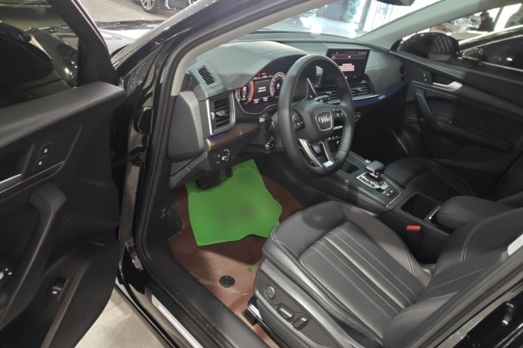 Used Audi Q5L 2022 40T Luxury Elegant Model