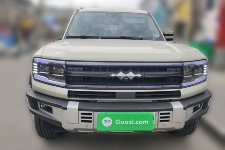 Used Formula Leopard 5 2023 Navigator Edition Front