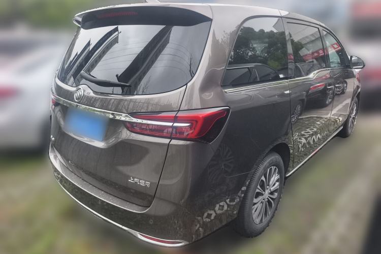 Used Buick GL8 2023 Facelifted Land Cruiser Executive Luxury Version