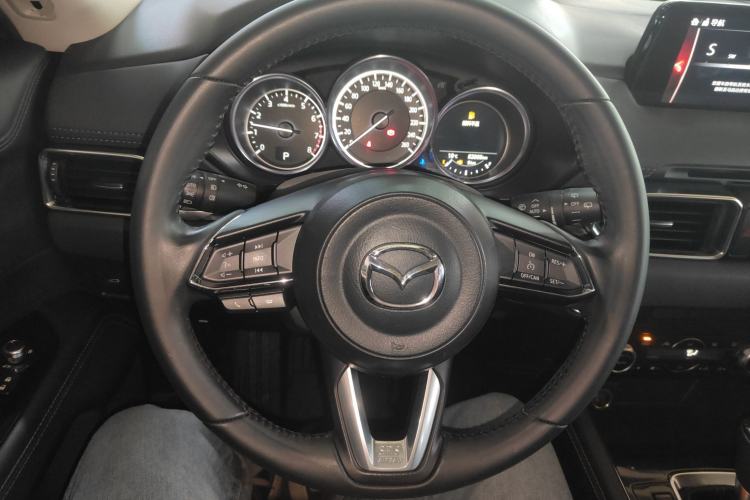 Used Mazda CX-5 2017 2.5L Automatic 2WD ZhiZun Version China V Standard
