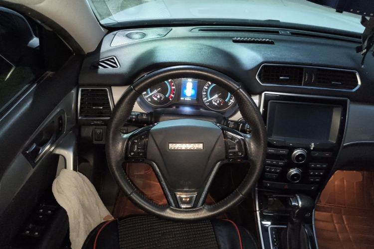 Used Haval H2 2016 Red Label 1.5T Automatic Two-Wheel Drive Elite Model Steering Wheel