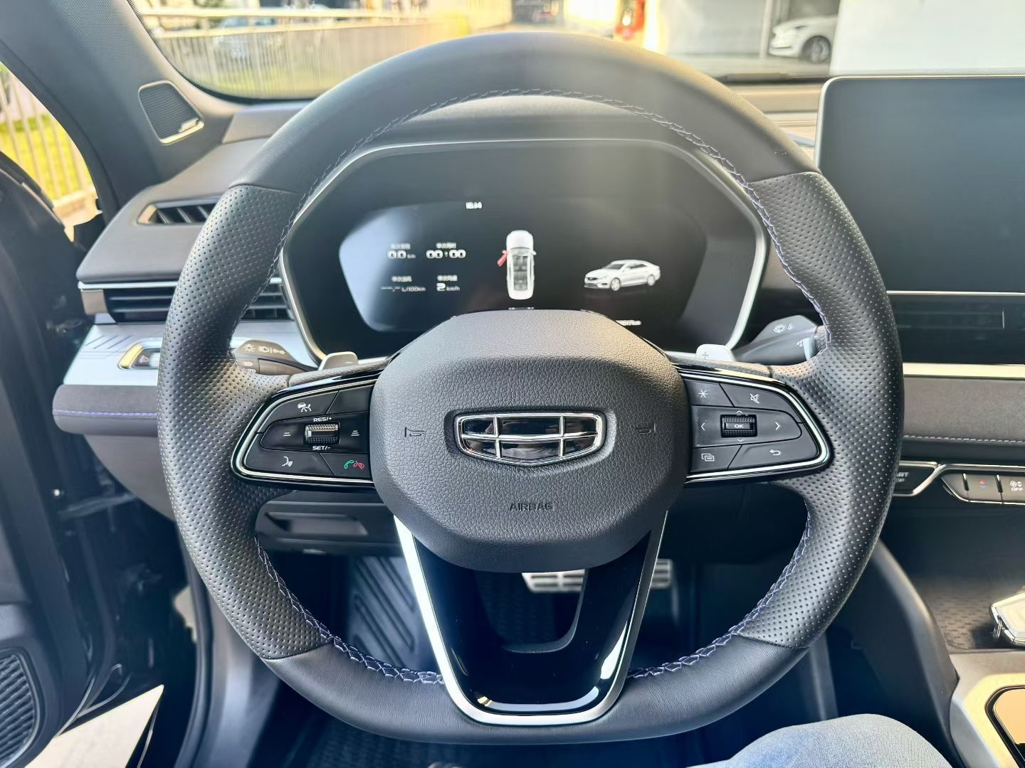Geely Auto Preface 2024 2.0TD Xiaohan Edition — снимка 7