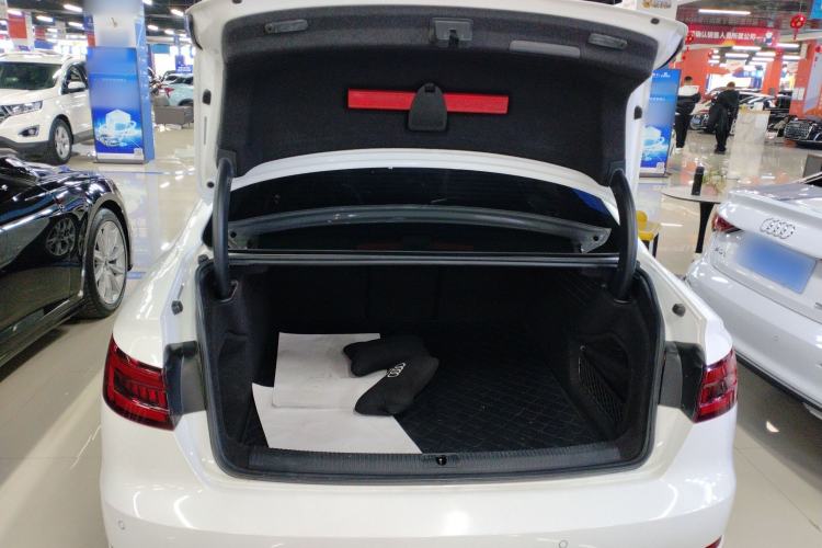 Used Audi A4L 2018 30th Anniversary Edition 40 TFSI Trendy Model
