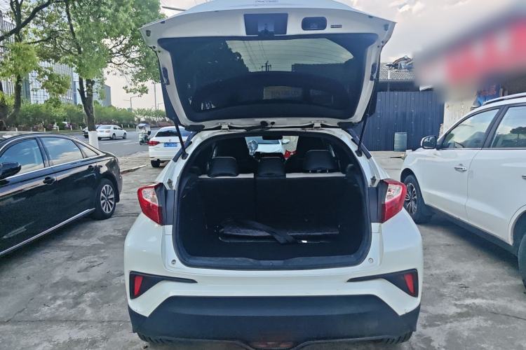 Used Toyota IZOA 2018 2.0L Yichi Edition China V Standard Trunk