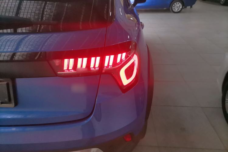 Used Lynk & Co 02 2018 1.5T DCT Two-Wheel Drive Pro Version China V Emission Standard
