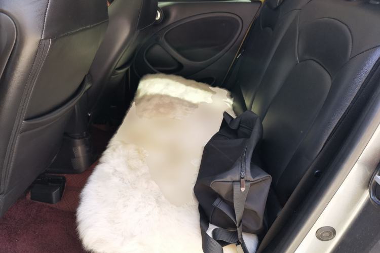 Used smart forfour 2016 1.0L 52 kW Passion Edition Left Rear Seat