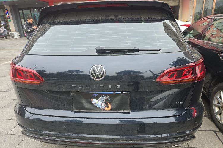 Used Volkswagen Touareg 2022 3.0 TSI Luxury Edition Black Diamond Sport Package
