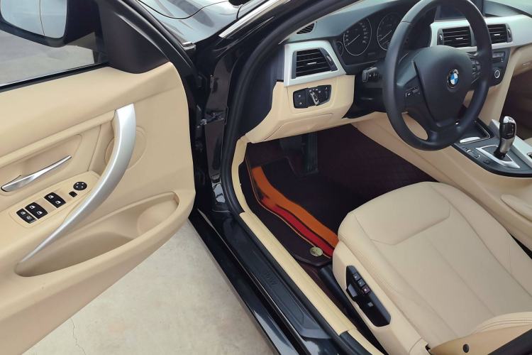 Used BMW 3 Series 2014 320Li Fashion Model
