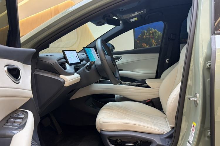 Used BYD Seal 06GT 2025 550 All-Wheel-Drive Heatwave Edition Interior 3