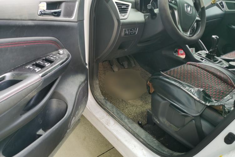 Used CHANGAN CS75 2017 Shangku Edition 1.5T Manual ZhiXiang Model
