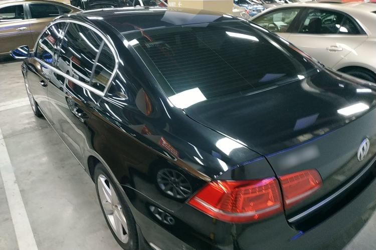 Used Volkswagen Magotan 2015 2.0 TSI Prestige Model Exterior 2