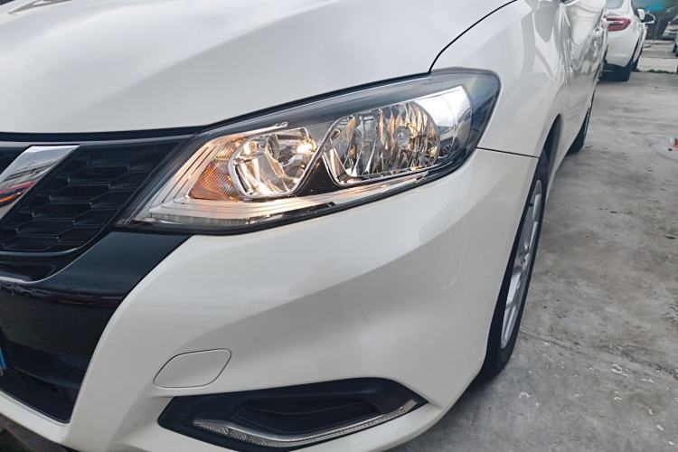 Used Nissan Tiida 2021 1.6L CVT Cool Edition
