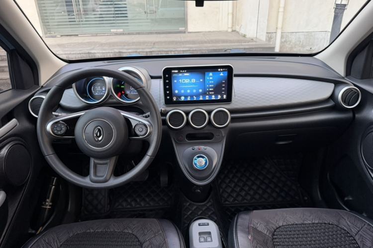 Used ORA Black Cat 2021 301 km Basic Version
