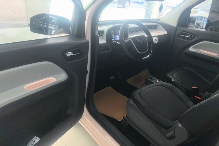 Used Wuling Hongguang MINIEV 2022 Macaron Premium Model – Lithium Iron Phosphate Driver Seat