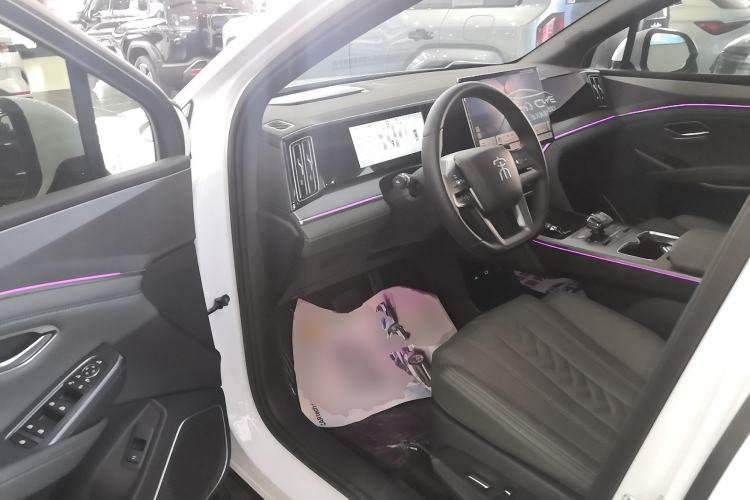 Used BYD Song L DM-i 2025 Intelligent Driving Version 160 km Beyond-Range Type Driver Seat