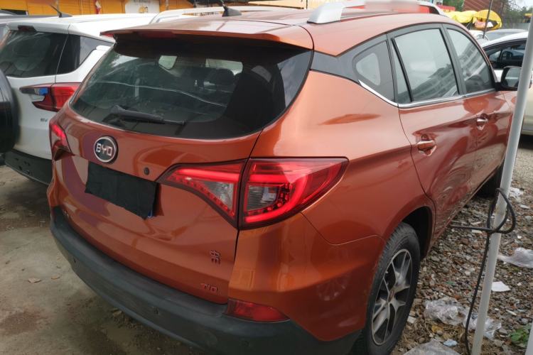 Used BYD Song 2016 GaiShi Edition 1.5TID Automatic Elite Model
