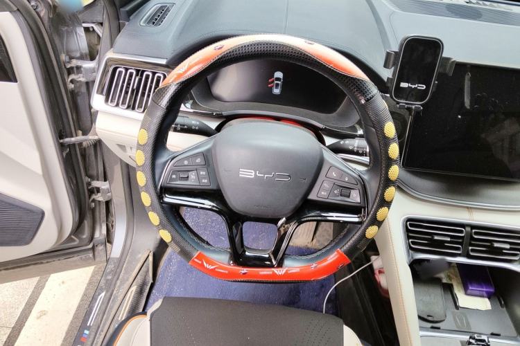 Used BYD Song PLUS New Energy 2023 Champion Edition EV 520KM Prestige Model Steering Wheel