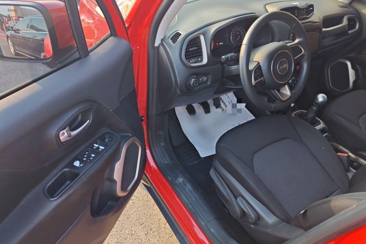 Used Jeep Renegade 2016 1.4T Manual Kinetic Edition
