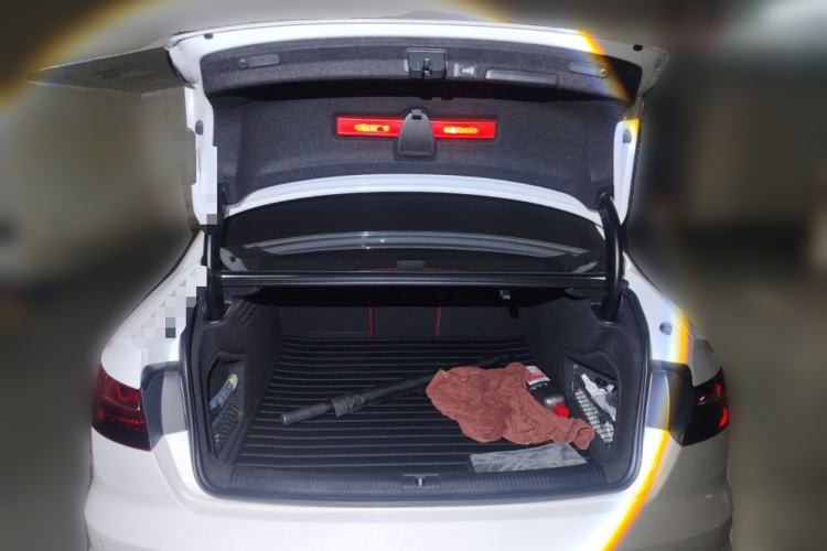 Used Audi A4L 2024 40 TFSI Luxury Dynamic Edition (Starry Night Version)
